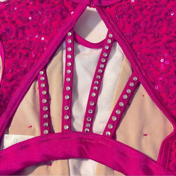Weissman solo custom dance costume 2 piece hot pink fringe Go Get It 14590 SC 6 - Picture 8 of 15